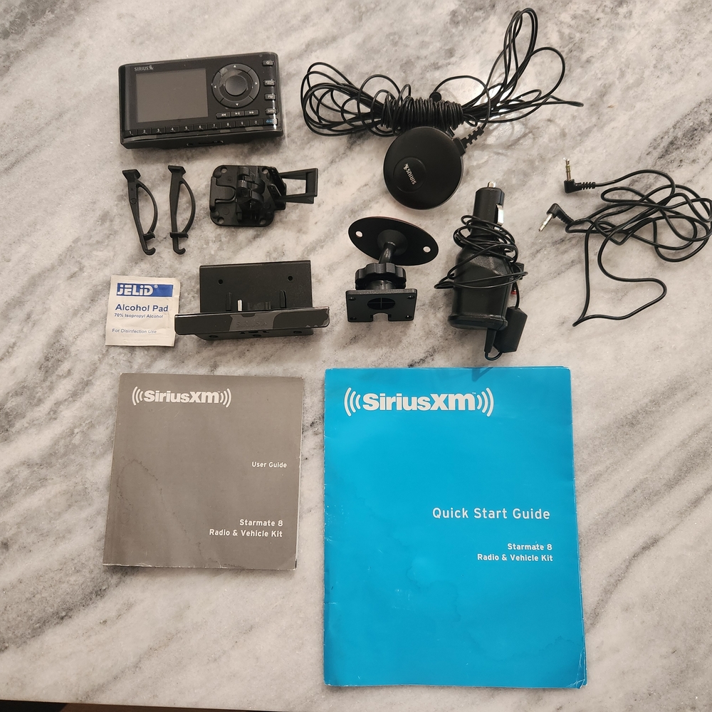 Starmate 8 Radio & Vehicle Kit - Black